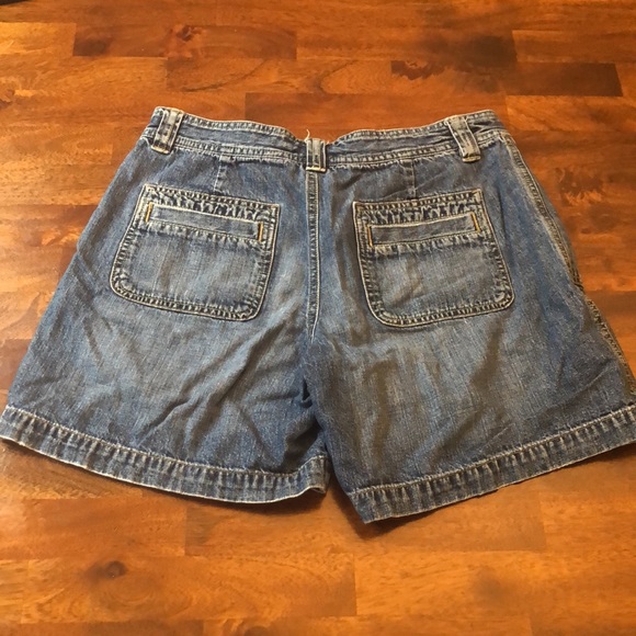 Shorts - Picture 2 of 2